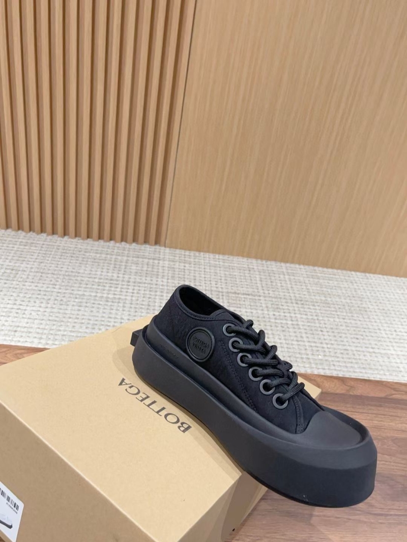 Gucci Casual Shoes